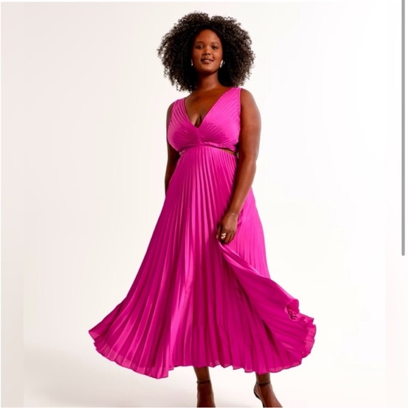 The A&F Giselle Pleated Cutout Maxi Dress Pink - Picture 2 of 13